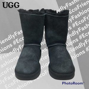 UGG NV37 Womens Black Bailey Bow Boots Size US 6